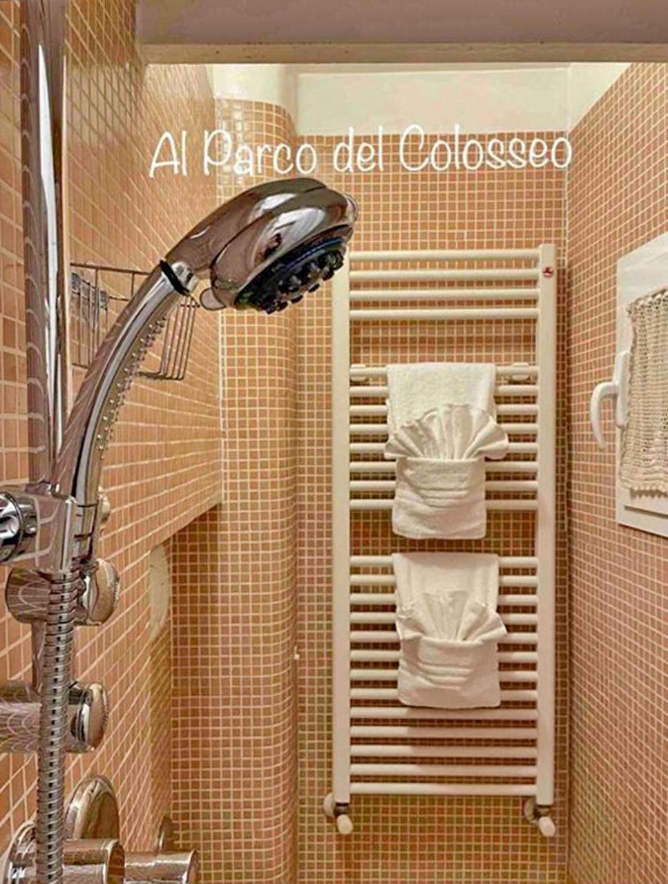 Al Parco Del Colosseo Roma Esterno foto